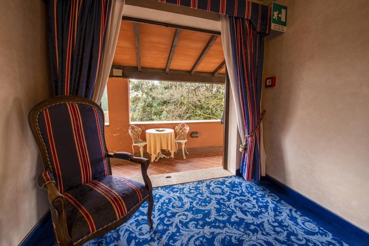 Hotel Boccaccio Calcinaia Екстер'єр фото