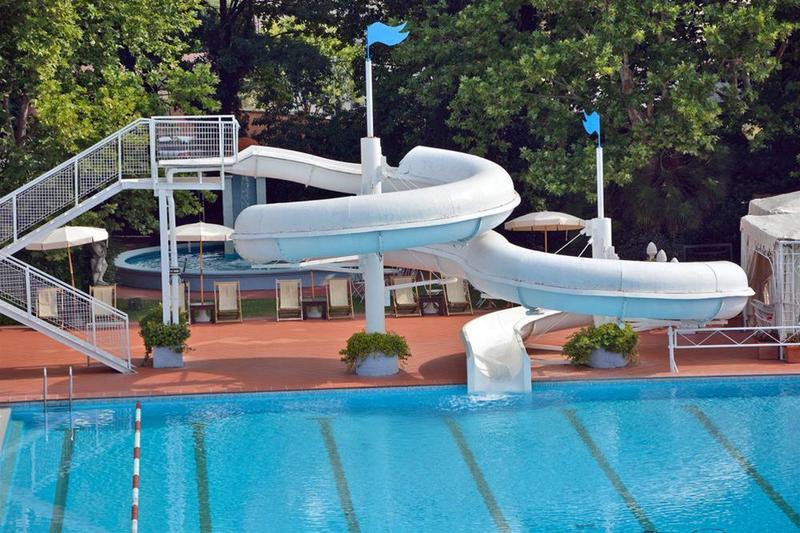 Hotel Boccaccio Calcinaia Екстер'єр фото