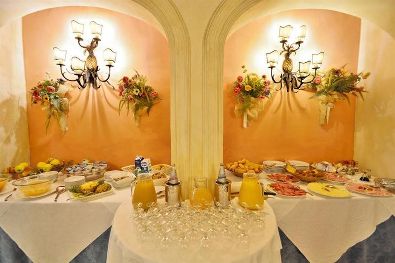Hotel Boccaccio Calcinaia Екстер'єр фото