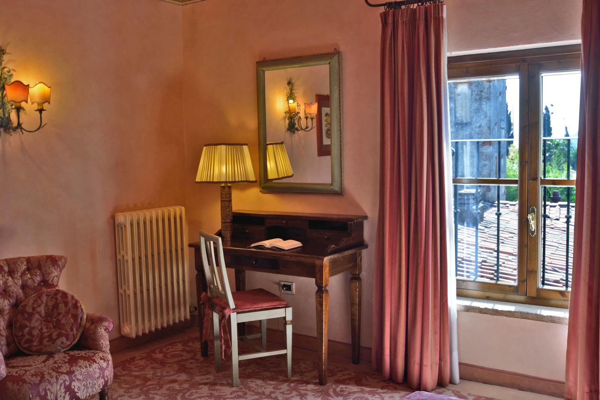Hotel Boccaccio Calcinaia Екстер'єр фото