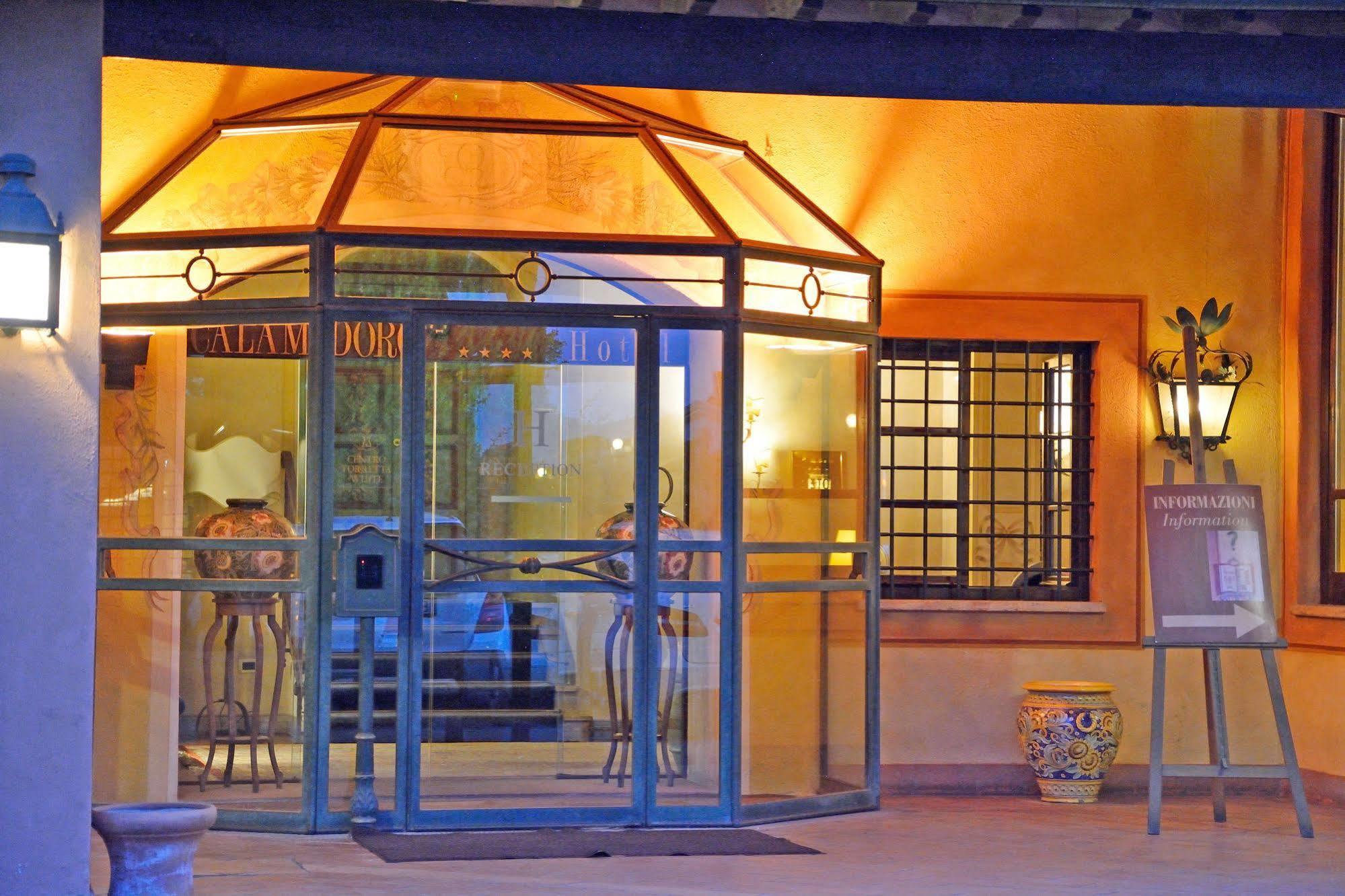 Hotel Boccaccio Calcinaia Екстер'єр фото